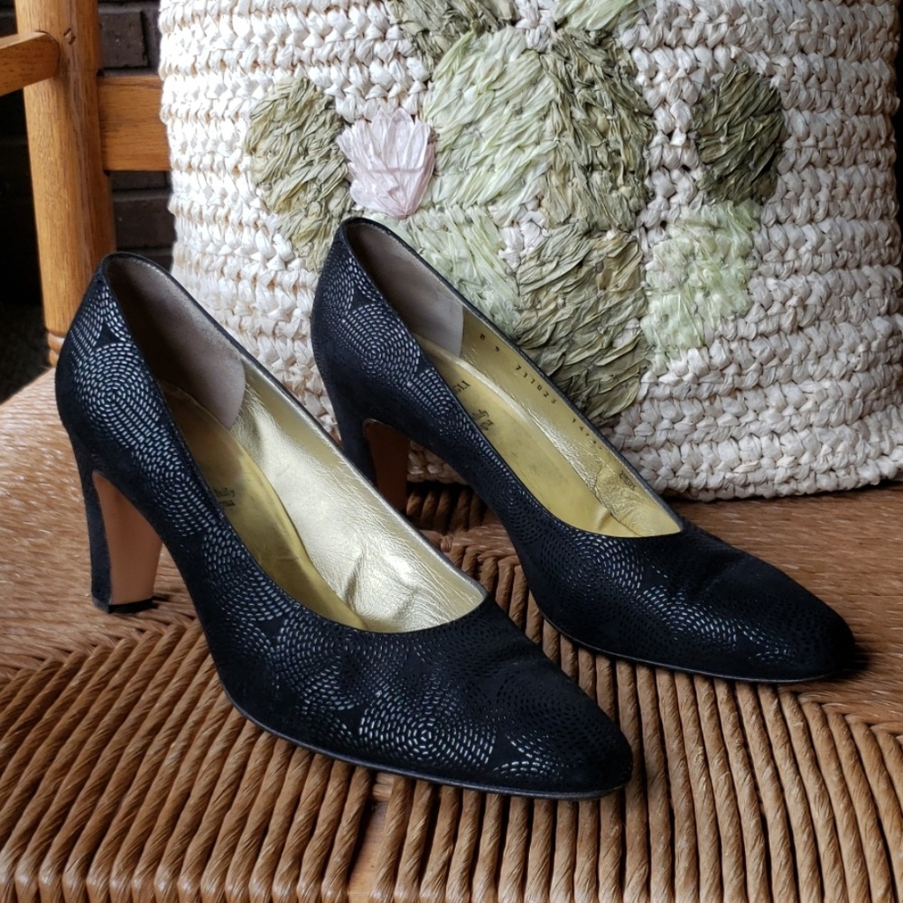 Bruno Magli patterened black, heels, size 9